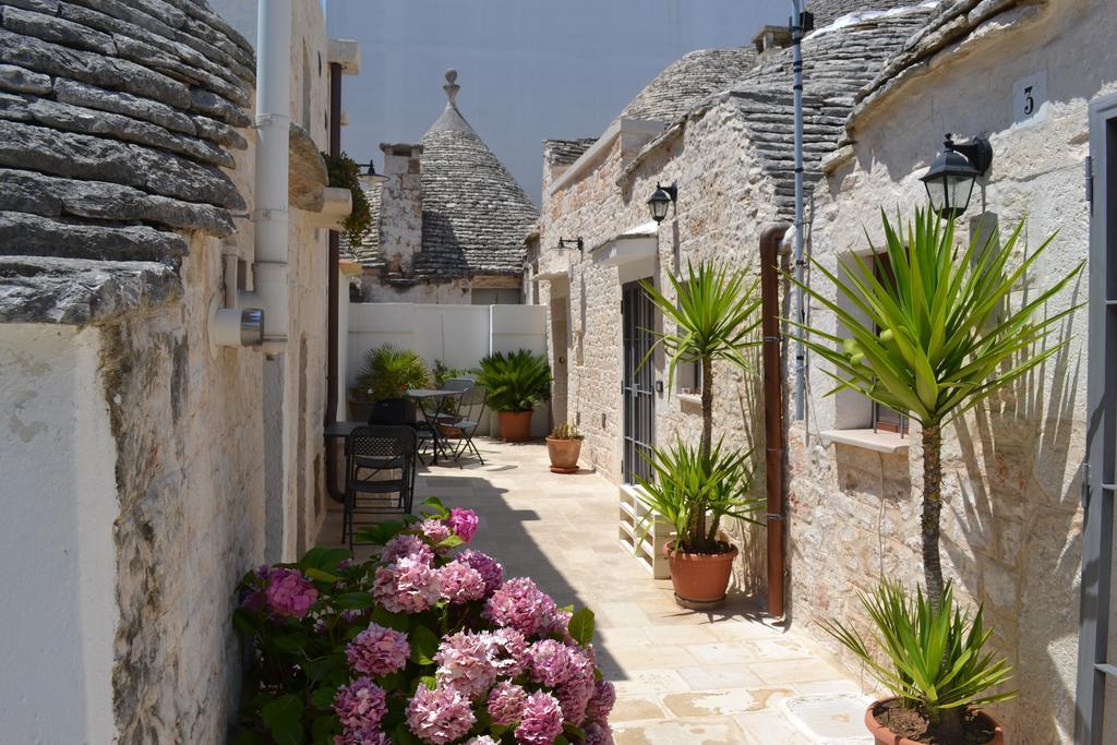 ホテル Trullo De Amicis N 5 アルベロベッロ 部屋 写真