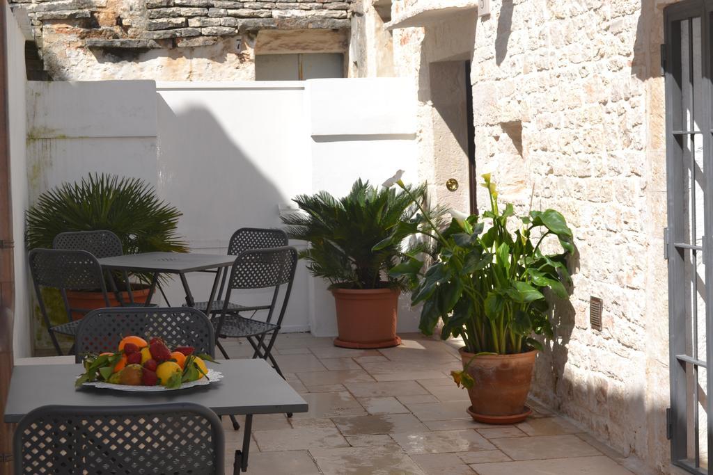 ホテル Trullo De Amicis N 5 アルベロベッロ 部屋 写真